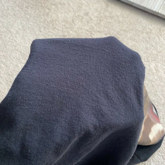 Star Wars T-Shirt Size L Mad Engine Graphic Print Baby Yoda The Mandalorian TV - Picture 10 of 11